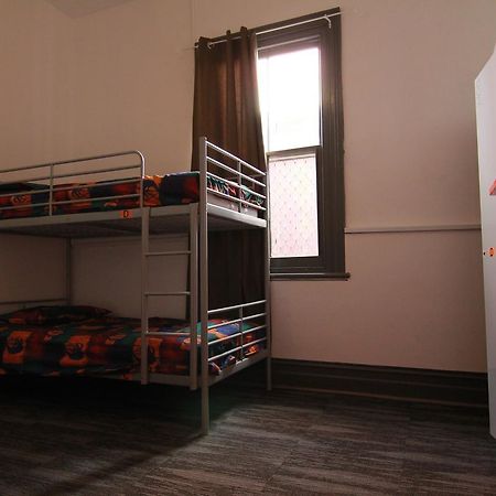 Haus Accommodation - Note - Valid Passport Required To Check-In Perth Exteriör bild