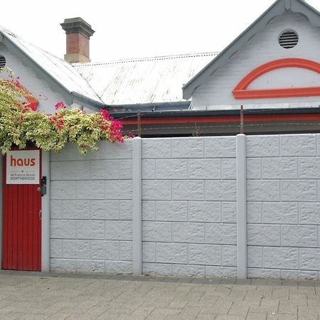Haus Accommodation - Note - Valid Passport Required To Check-In Perth Exteriör bild