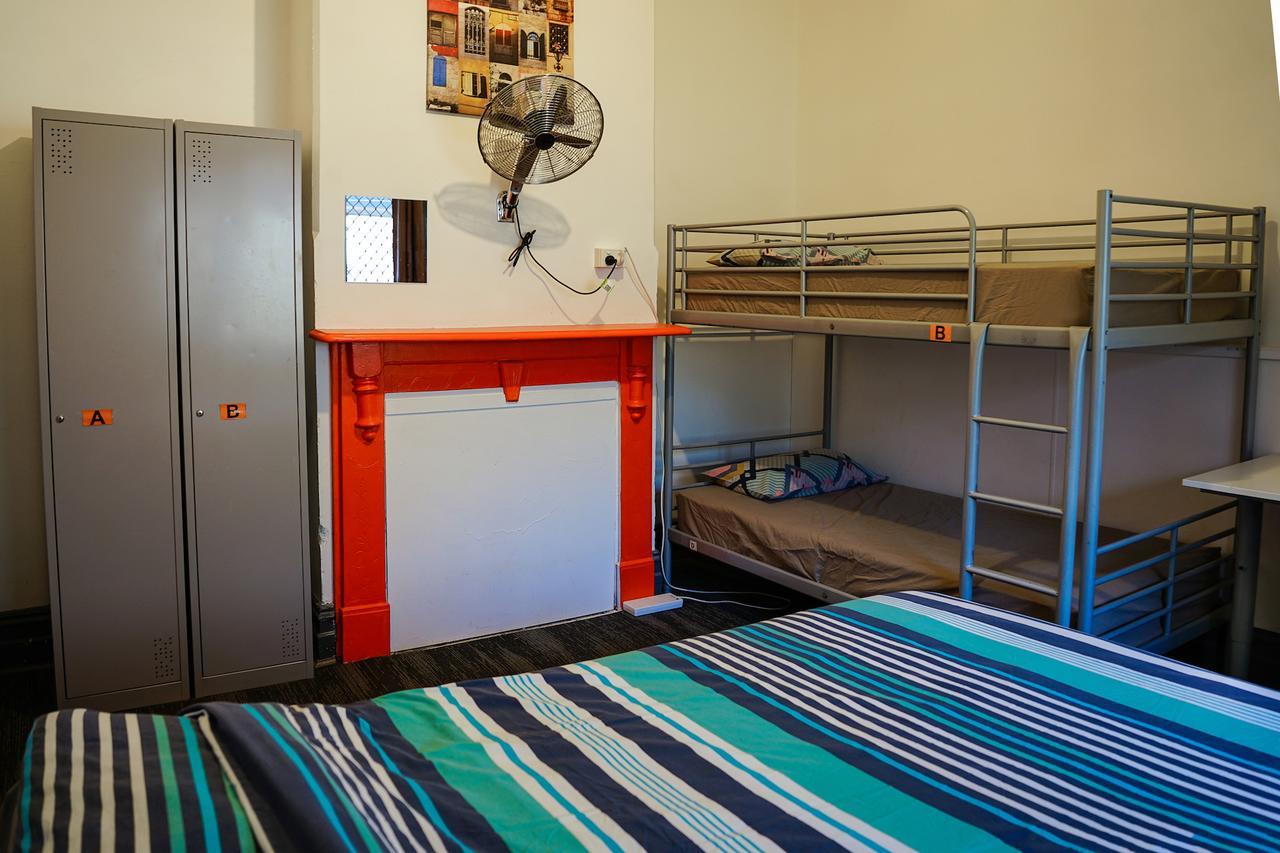 Haus Accommodation - Note - Valid Passport Required To Check-In Perth Exteriör bild