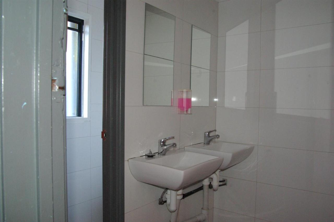 Haus Accommodation - Note - Valid Passport Required To Check-In Perth Exteriör bild